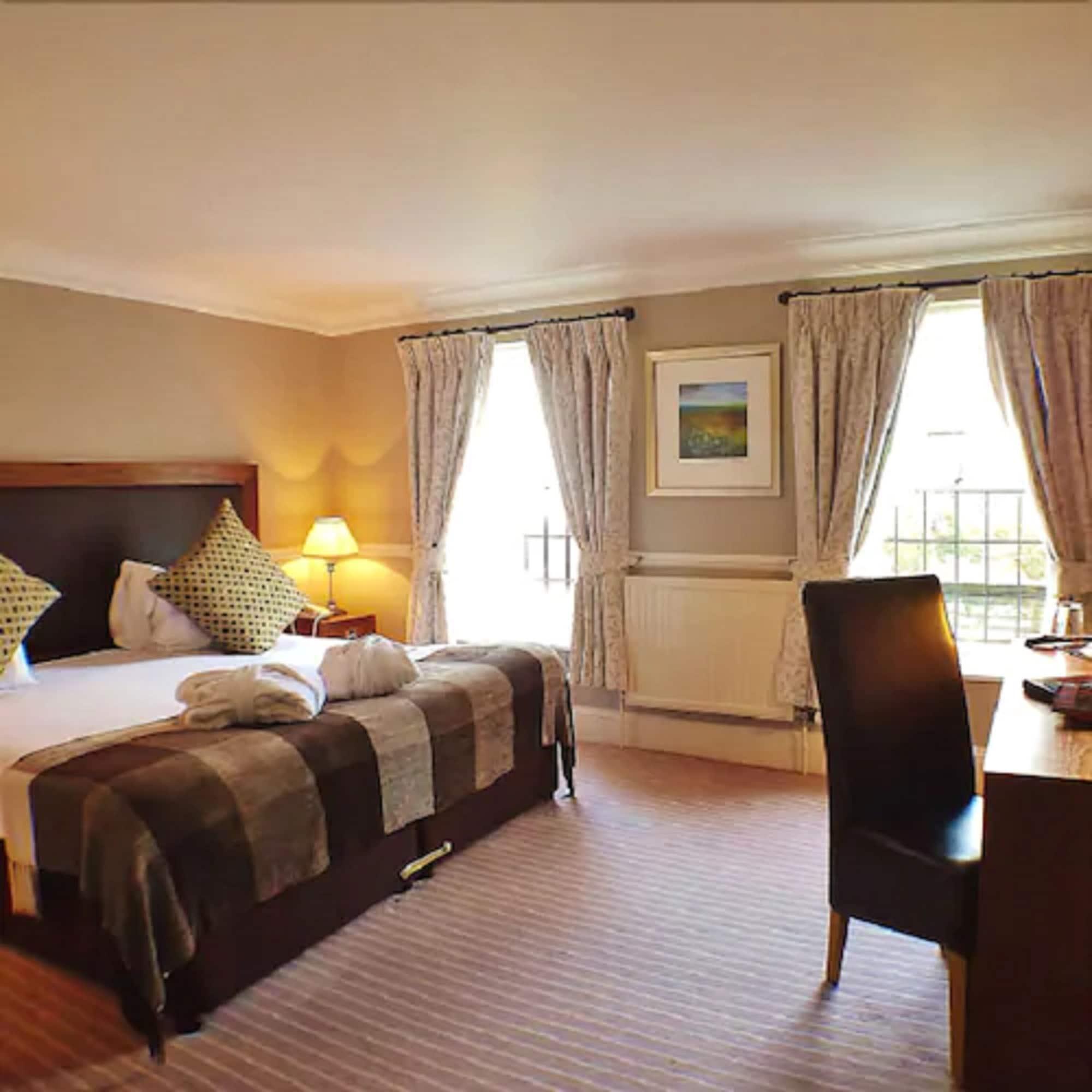 Hatton Court Hotel Глостер Экстерьер фото