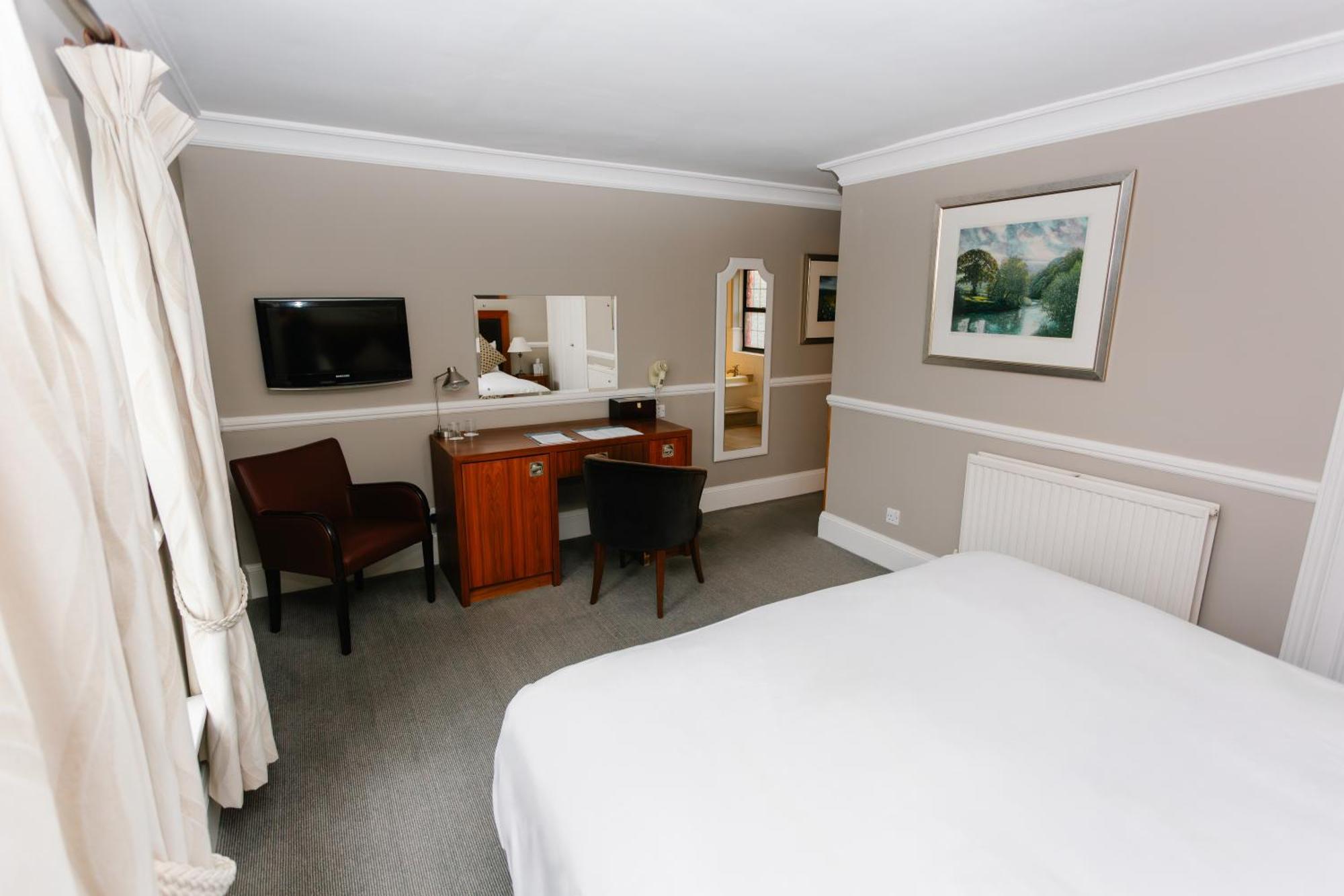Hatton Court Hotel Глостер Экстерьер фото
