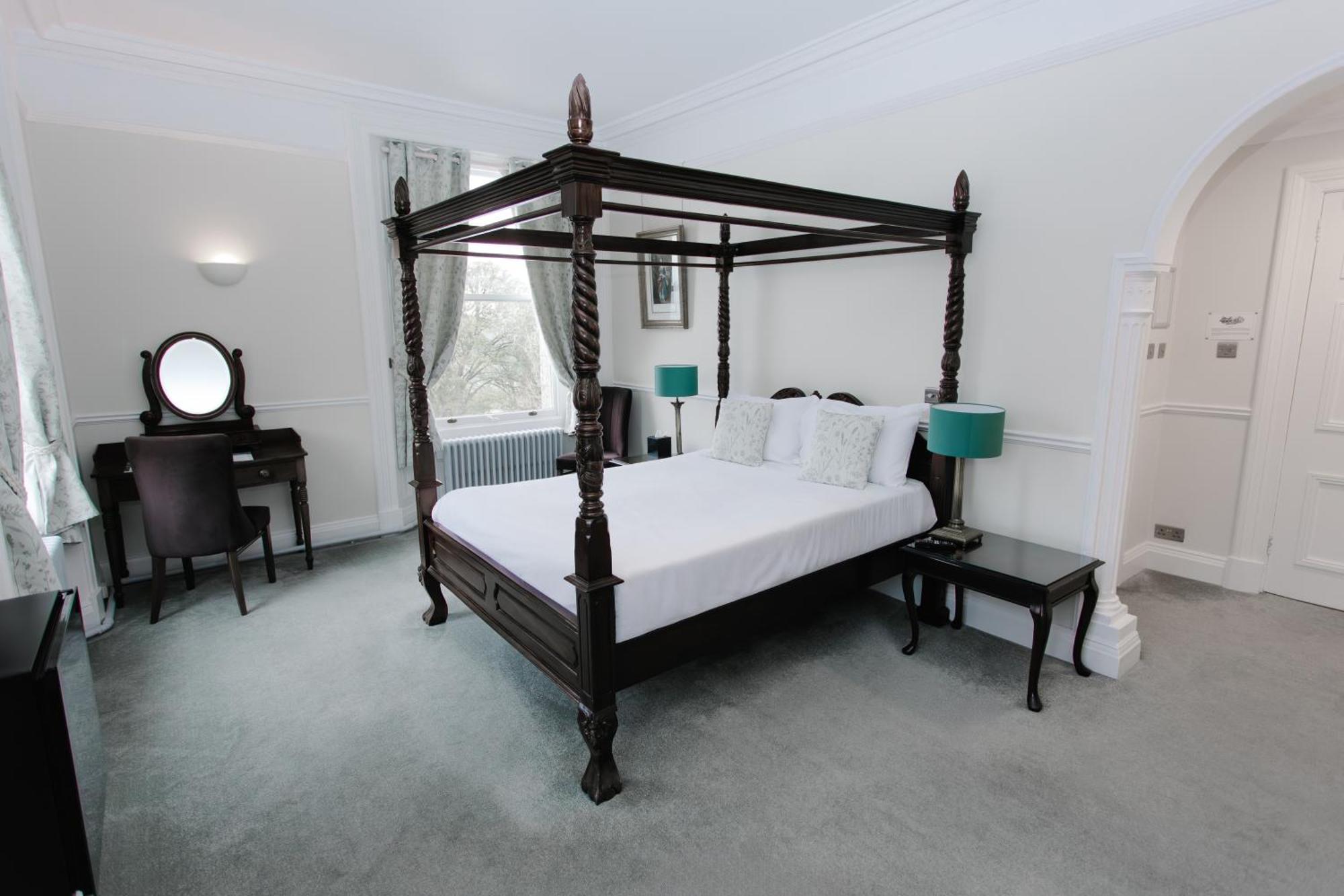 Hatton Court Hotel Глостер Экстерьер фото